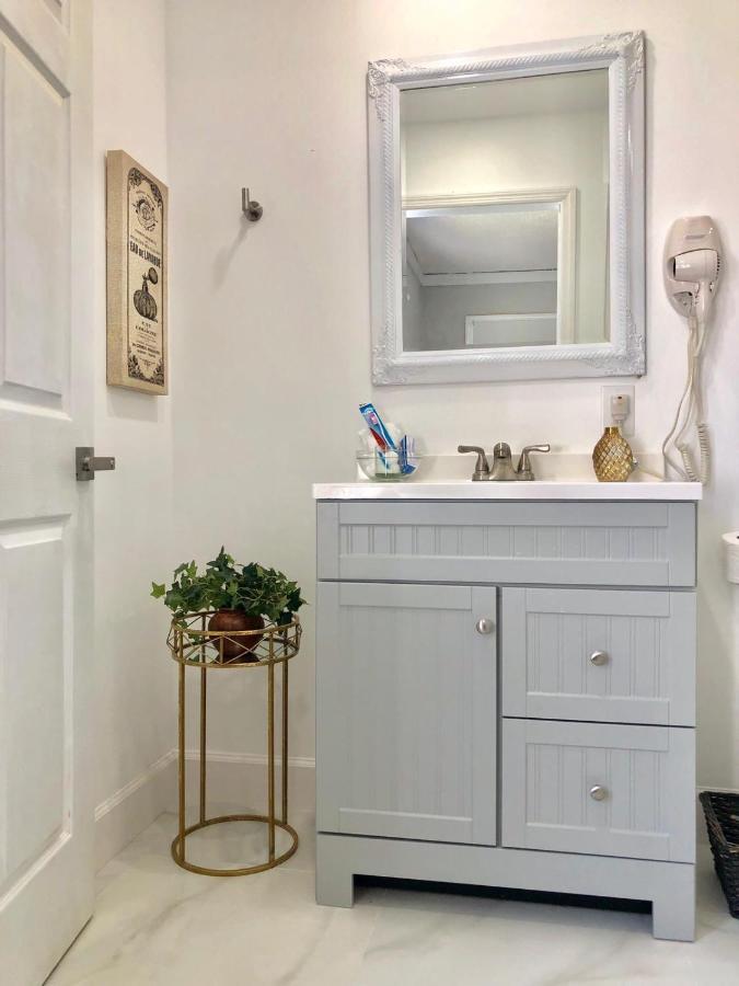 Sunny And Charming Suite Next To Mia Miami Buitenkant foto